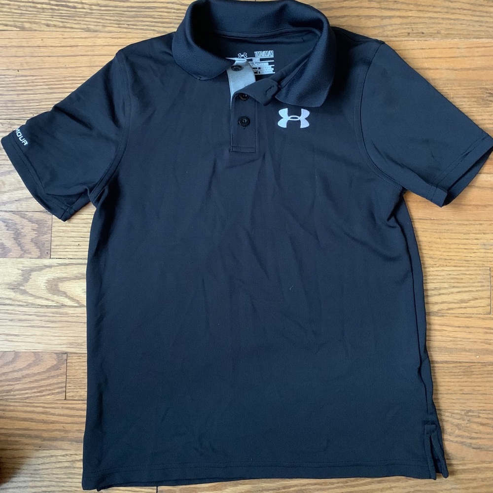 Boys under Armour polo size medium